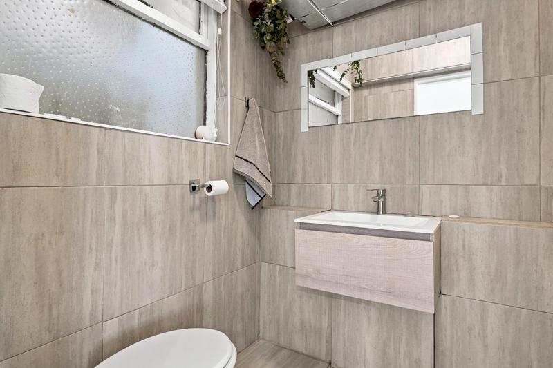 To Let 0 Bedroom Property for Rent in Sea Point Western Cape